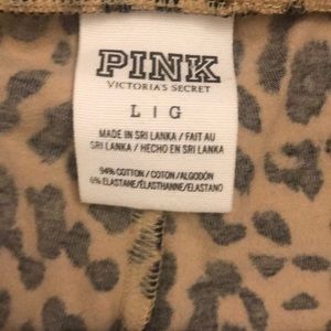 PINK Victoria's Secret Pants - Pink Victoria's Secret leopard leggings PINK Victoria's Secret Pants - Pink Victoria's Secret leopard leggings